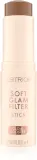Catrice Soft Glam Filter Stick - Тональная основа в стике, 9 г, оттенок 065 Tan — фото 1
