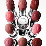 DIOR Dior Addict - Блестящая помада в флаконе для губ, который можно перезаправить, 3.2 г, оттенок 976 Be Dior — фото 6