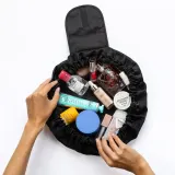 Косметичка Notino Travel Collection Drawstring Make-Up Bag вместительная, на завязке, 1 шт — фото 5