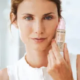 Dermacol Collagen - Увлажняющая тональная основа с эффектом выравнивания, 20 мл, оттенок 4.0 Tan — фото 4