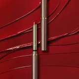 Estee Lauder Pure Color Explicit Slick Shine Lipstick - Помада для губ с высоким блеском, 0.7 г, оттенок Adrenaline Rush — фото 3