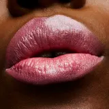 MAC Cosmetics Frost Lipstick - Помада для губ с блестящим перламутровым эффектом, 3 г, оттенок Bombshell — фото 4