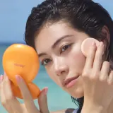 Shiseido Expert Sun Protector Tanning Compact Foundation SPF10 - Водостойкий компактный тональный фундамент, который можно перезаправить, 12 г, оттенок Natural — фото 2