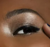 MAC Cosmetics Dazzleshadow - Блестящие тени для век, 1 г, оттенок She Sparkles — фото 4