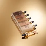 Estee Lauder Futurist SkinTint Serum Foundation With Botanical Oil Infusion SPF 20 - Тональная основа с SPF 20, 30 мл, оттенок 2C3 Fresco — фото 4