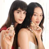 Estee Lauder Futurist SkinTint Serum Foundation With Botanical Oil Infusion SPF 20 - Тональная основа с SPF 20, 30 мл, оттенок 1N2 Ecru — фото 5