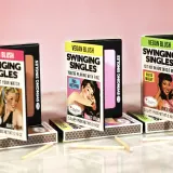 theBalm Swinging Singles Blush - Румяна в компакте, 5.5 г, оттенок Anita Mauve — фото 7