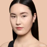 Bobbi Brown Weightless Skin Foundation SPF 15 Mini - Долговременное матирующее тональное средство с увлажняющим эффектом, 13 мл, оттенок Porcelain — фото 3