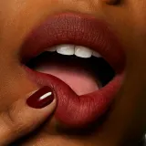 MAC Cosmetics Powder Kiss Lipstick - Матовая помада, 3 г, оттенок Marrakesh-Mere — фото 3