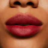 MAC Cosmetics Powder Kiss Liquid Lipcolour - Матовая жидкая помада, 5 мл, оттенок Fashion Emergency — фото 4