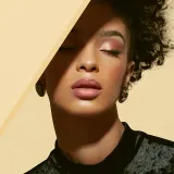 Mia Cosmetics Glam Melted - Матовая жидкая помада, 5 г, оттенок 02 Delicat — фото 4