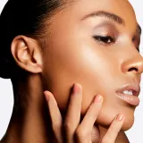 MAC Cosmetics Extra Dimension Skinfinish Highlighter - Розсветлитель, 9 г, оттенок Glow With It — фото 5