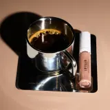 Gosh Lip Filler - Блеск для губ, придающий объем, 5 мл, оттенок 004 Mocha Mousse — фото 4
