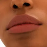 MAC Cosmetics Locked Kiss 24h Lipstick - Трендовая помада с матовым эффектом, 1.8 г, оттенок Meticulous — фото 3