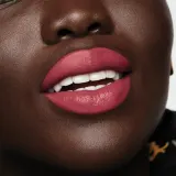 Smashbox Be Legendary Prime & Plush Lipstick - Кремовая помада для губ, оттенок Stylist — фото 4