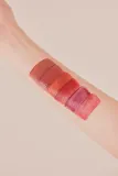 thim Sheer Matte Liquid Lip - Легкая матовая помада в жидкой форме, 4 г, оттенок 04 Petal Red — фото 4