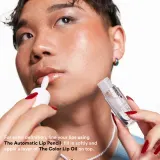 3INA The Color Lip Oil - Блеск для губ: олейк навилжающий до уст, 4 мл, оттенок 100 - Crystal clear — фото 5