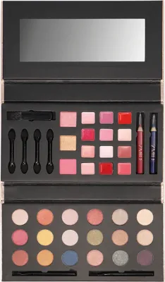 ZMILE COSMETICS Glam to Go - Набор для макияжа