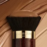 GUERLAIN Terracotta Le Teint Kabuki Brush - Кисть кабуки для тонального крема, 1 шт — фото 2