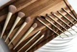 So Eco Flawless 12 Piece Brush Set Complexion Sponge - Кисти для макияжа — фото 2