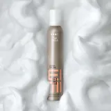 Пена для укладки волос Wella Professionals Eimi Extra Volume с сильной фиксацией, для объёма, 300 мл / 500 мл — фото 2