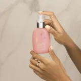 Alfaparf Milano Semi di Lino Moisture Nutritive Detangling Fluid - Увлажняющий безополасочный уход для легкого расчесывания волос, 125 мл — фото 2
