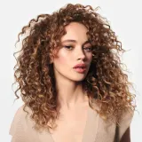Wella Professionals Elements Renewing - Восстанавливающий шампунь для всех типов волос — фото 2