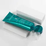 Kerastase Resistance Bain Therapiste - Уходовый шампунь для очень поврежденных волос, 250 мл — фото 2