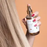 Venira Protective Hair Spray - Защитный спрей для волос, подверженных воздействию вредных солнечных лучей с ароматом Mango and Lychee, 200 мл — фото 2