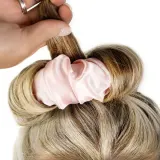 Резинка-бигуди для локонов Brushworks Heatless Curling Scrunchie без нагрева, 1 шт — фото 5