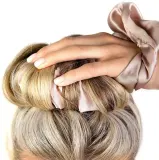 Резинка-бигуди для локонов Brushworks Heatless Curling Scrunchie без нагрева, 1 шт — фото 7