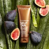 Clarins Self Tan Milky Lotion - Молочко для тела и лица с самозагаром, 125 мл — фото 3