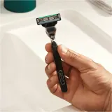 Бритва мужская Gillette Mach3 3 лезвия, со сменными кассетами, для чувствительной кожи, 5 шт — фото 2
