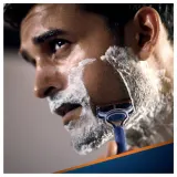 Бритвенный станок Gillette Fusion5 с запасной головкой, 2 шт — фото 4