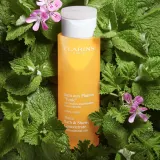 Clarins Tonic Bath & Shower Concentrate - Гель для душа с эфирными маслами, 200 мл — фото 3
