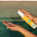 Topicrem Sun Protect Moisturizing Sun Spray - Солнцезащитный спрей с увлажняющим эффектом SPF 50+, 150 мл — фото 3
