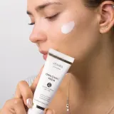 Venira Sunscreen SPF 50 - Солнцезащитный крем с фильтрами UVA и UVB, 50 мл — фото 3