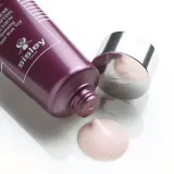 Sisley Black Rose Beautifying Emulsion - Увлажняющий эмульсия для тела, 200 мл — фото 3