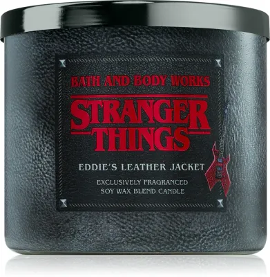 Bath & Body Works Stranger Things Eddie's Leather Jacket - Ароматическая свеча, 411 г