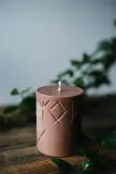 Smells Like Spells Rune Candle Frigga - Ароматическая свеча (дом/партнерство) (home/partnership), 300 г — фото 3