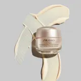 Shiseido Benefiance Wrinkle Smoothing Cream Enriched - Крем против морщин для сухой кожи на день и ночь — фото 6