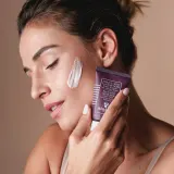 Sisley Black Rose Cream Mask - Крем-маска, уменьшающая признаки старения, интенсивно увлажняющая, 60 мл — фото 5