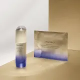 Shiseido Vital Perfection Uplifting & Firming Express Eye Mask - Маска для глаз с эффектом упругости и лифтинга для области вокруг глаз, 12 шт — фото 5