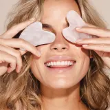 Zoë Ayla Luxurious Rose Gua Sha Therapy Tool - аксессуары для массажа, 1 шт — фото 3