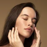 Antipodes Glory Vitamin C Triple-Action Glow Toner - Осветляющий тоник для выравнивания тона кожи, 100 мл — фото 4