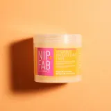 NIP+FAB Vitamin C Fix - Очищающие ватные диски с осветляющим эффектом, 60 шт — фото 2