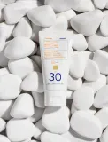 Korres Yoghurt Tinted Sunscreen - Тонирующий крем защитный SPF 30, 50 мл — фото 2