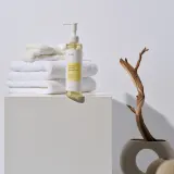 Масло гидрофильное для снятия макияжа iUnik Calendula с экстрактом ноготков, для чувствительной кожи, 200 мл — фото 3
