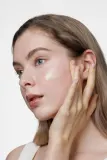 Some By Mi V10 Hyal Hydra Capsule Sunscreen - Защитный крем для чувствительной и непереносимой кожи SPF 50+, 40 мл — фото 6