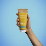 Biotherm Waterlover Face Sunscreen SPF 50+ - Защитный антивозрастной крем для проблемной кожи SPF 50+, 50 мл — фото 4
